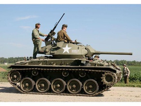 m24 chaffee veículos bolt action chamas da guerra tanques ww2 3d print model - Mito3D