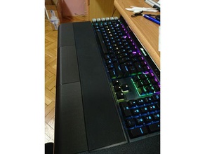 corsair k95 poignet pad extension ordinateur sur un clavier repose-poignets 3d print model - Mito3D