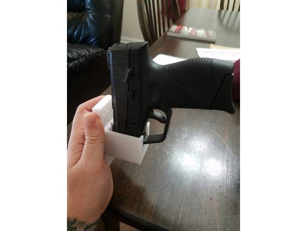 pistola de montagem na parede arma mão monte 3D print model - Mito3D