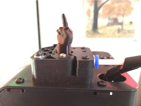 rude extrusora giratório monoprice mini Impressora 3d acessórios o gnome imaturo dedo do meio escolha selecione 3d print model - Mito3D