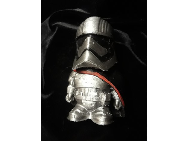 star wars storm trooper capitão phasma estilo chibi scans e réplicas captian figurine figurinhas miniatura starwars stormtrooper 3D print model - Mito3D