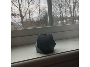 twisted vase polygon Skulpturen Kunst cup kundengebundene Bleistift-cup Stift-Halter nützlich 3d print model - Mito3D