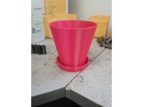 vaso w vaschetta di raccolta acqua all'aperto e giardino 3d print model - Mito3D