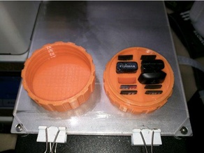 yamcsc - adaptateur usb remix les conteneurs carte de cas microsd titulaire micro sd 3d print model - Mito3D