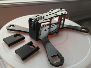 130 tamaño quad de montaje la cámara diseñada batfly r c vehículos drone el fpv 3d print model - Mito3D