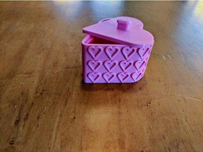 heart shaped box Container Herz valentines Tag 3d print model - Mito3D