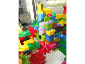 hubelino marble pump very modular construction toys duplo compatible lego run 3d print model - Mito3D