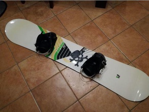 caveira e ossos de snowboard pad esporte & ao ar livre almofada crânio prancha 3d print model - Mito3D