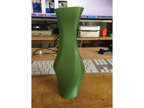 déformé vase 4 décor déformée simplement spirale mode 3d print model - Mito3D