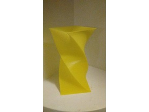 semplice quadrato vaso sculture 3d print model - Mito3D