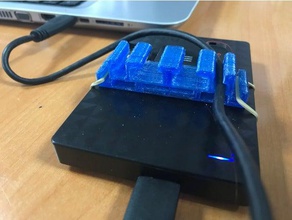 o disco rígido externo cabo sd usb titular eletrônica suporte do pendrive remix cartão stick 3d print model - Mito3D