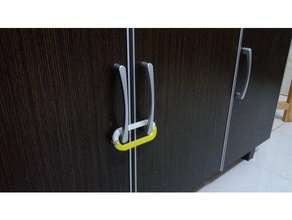 gabinete de la cerradura puerta seguros a los niños cocina y comedor 3d print model - Mito3D