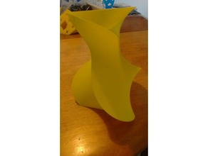 dreieckig, sinusförmige vase Mathe-Kunst 3d print model - Mito3D