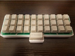 gherkin ortholinear keyboard spacebar sandwich case electronics mechanical 3d print model - Mito3D