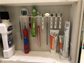 toothbrush holder extended bathroom badezimmer brush dental floss halter spiegelschrank tooth zahnb rste rsten rstenhalter 3d print model - Mito3D