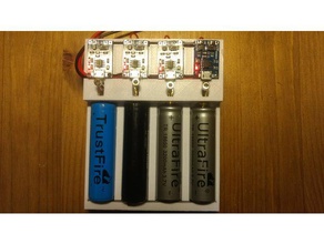 4 pilhas 18650 bateria carregador eletrônica de 3d print model - Mito3D