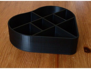 o coração da composição de armazenamento recipientes recipiente em forma batom maquiagem titular organizador 3d print model - Mito3D