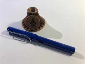 lamy safari fuente sostenedor de la pluma oficina 3d print model - Mito3D