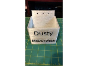 Wandhalter Handstaubsauger - dusty mcdustface Haushalt dirt devil nützlich 3d print model - Mito3D