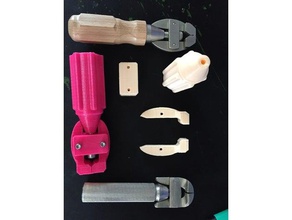 twist hand vise tools clamp jewlery soldering 3d print model - Mito3D