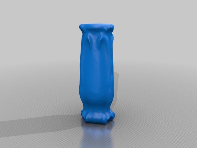 la vendimia en busca de un florero decoración 3D print model - Mito3D