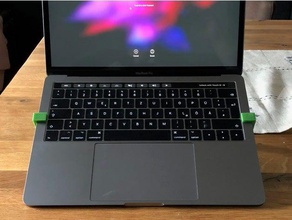 macbook pro 13 pollici stand computer apple touchbar retina 3d print model - Mito3D