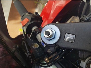 cbr 600rr suspensão de rosca cap a indústria automotiva cbr600rr motocicleta 3d print model - Mito3D
