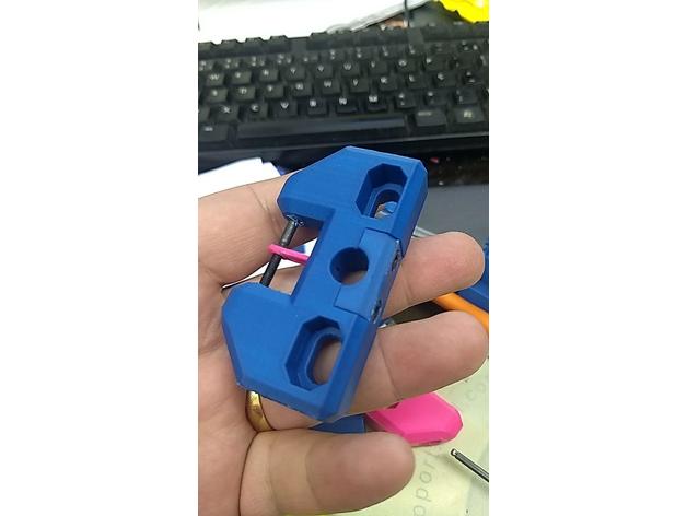 robust reliable xy idlers mount hypercube evolution 3d printer parts 3030 anet idler 3D print model - Mito3D