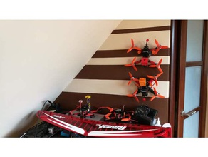 Wandhalter racing-Drohnen r c Fahrzeuge Drohne Drohnen-racing hanger Wand Aufhänger 3d print model - Mito3D