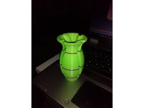 vase 3d Drucker Blumen-vase spiral twisted 3d print model - Mito3D