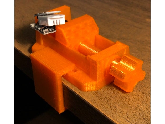 mini vice-secretária grampo mão ferramentas 3D print model - Mito3D