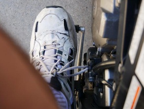 suzuki dl1000 los cordones de zapatos la guardia partes motocicleta v-strom 3d print model - Mito3D