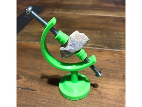 de golf boule rock stand accessoires la base celtique pièce monnaie d'affichage affichage montage balle à l'écran 3d print model - Mito3D