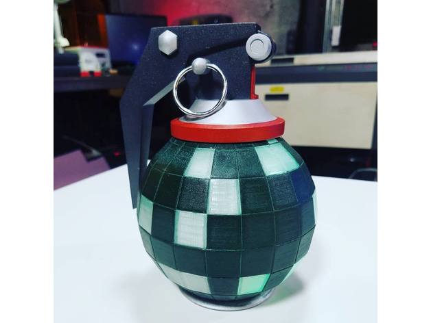 fortnite boogie bomba adereços cosplay 3D print model - Mito3D