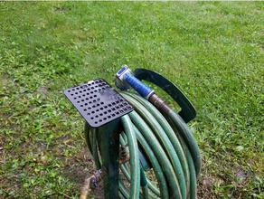 hose hanger cap wtray outdoor garden 3d print model - Mito3D