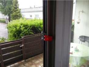 screen door lock without drilling household fly 3d print model - Mito3D