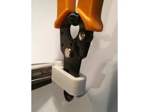Draht-Abstreifer-Halter 8mm clip tool Inhaber - Boxen cadquery zangen-Halter Werkzeug-Halter 3d print model - Mito3D