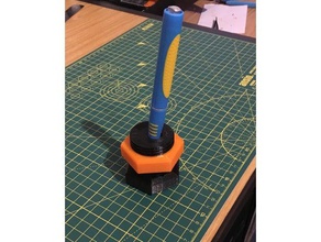 Mutter Schraube Handwerk-Messer-block tool Inhaber - Boxen Schreibtisch sicher 3d print model - Mito3D