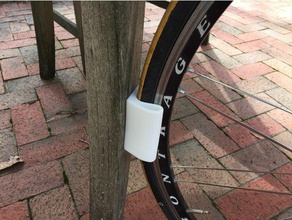 fixé au mur de la route à vélo plein air jardin support pour porte 3d print model - Mito3D