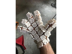3d-gedruckt, drei 4-Finger-Handschuh-snap zusammen mit quadratischen Maschen drucken 3d-drucken Rüstung armour Kettenhemd Stoff madewithtinkercad 3d print model - Mito3D