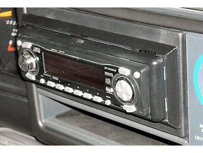 1 din-Distanzscheibe automotive Auto radio stereo 3d print model - Mito3D