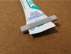tube de dentifrice squeezer veille remix propre la salle bains drcker quetscher sqeezer tuben zahnpasta 3d print model - Mito3D