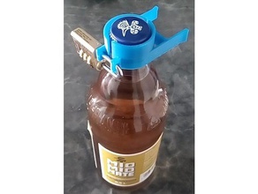 şişe kafesi özelleştirilebilir ofis özelleştirilmiş customizer kolay yazdırma kilit asma güvenli güvenlik Hazine su şişesi yk42 3d print model - Mito3D