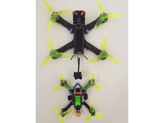 universal-quadcopter Wandhalterung rc Fahrzeuge 3D print model - Mito3D