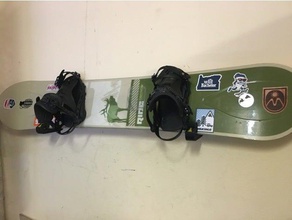 snowboard de montaje en pared deporte al aire libre burton pnw 3d print model - Mito3D