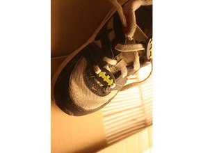 batshoe batman décoration pour enfants chaussures de dentelle accessoires logo symbole les lacet crampons déco collier imprimer la place chaussure liens 3d print model - Mito3D