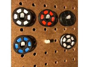 mini support de bobine filament trousseau clés porte-clés mignon miniature organisateur pegboard swatch 3d print model - Mito3D