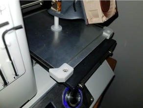 cama de cristal clip monoprice mp mini 3d impresión 3d print model - Mito3D