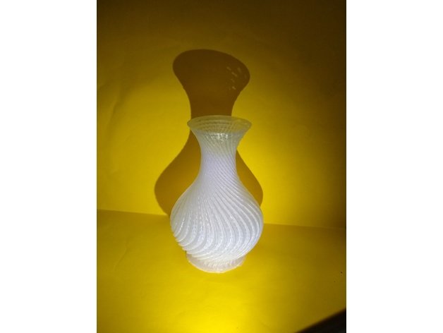 florero decoración 3dprintable de la lámpara 3D print model - Mito3D
