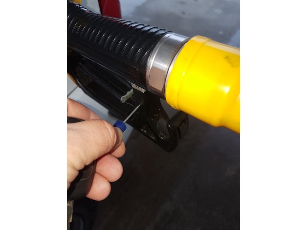 gas pump nozzle needle goupille pistolet &agrave essence ou gasoil parts cl clef keychain noozle pin pompe porte porte-clefs 3D print model - Mito3D